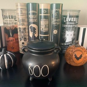 Rae Dunn Halloween 2020 small BOO cauldron 🎃👻